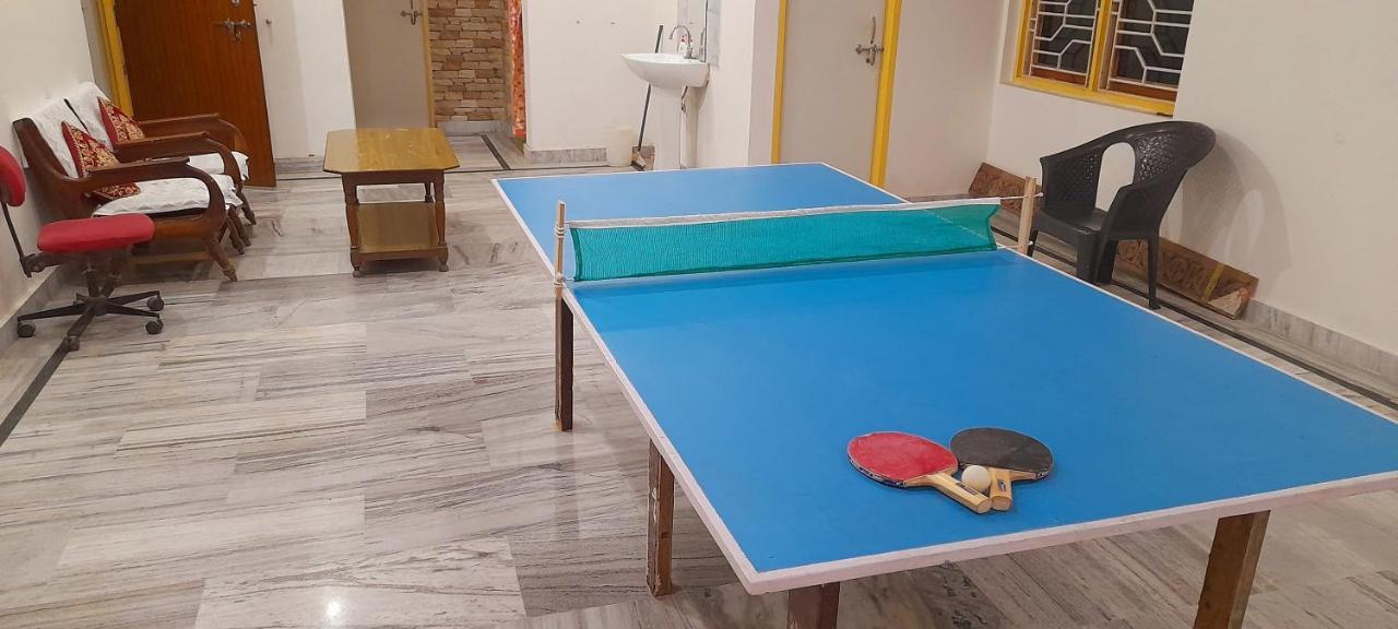Kanak Home Stay Varanasi Esterno foto