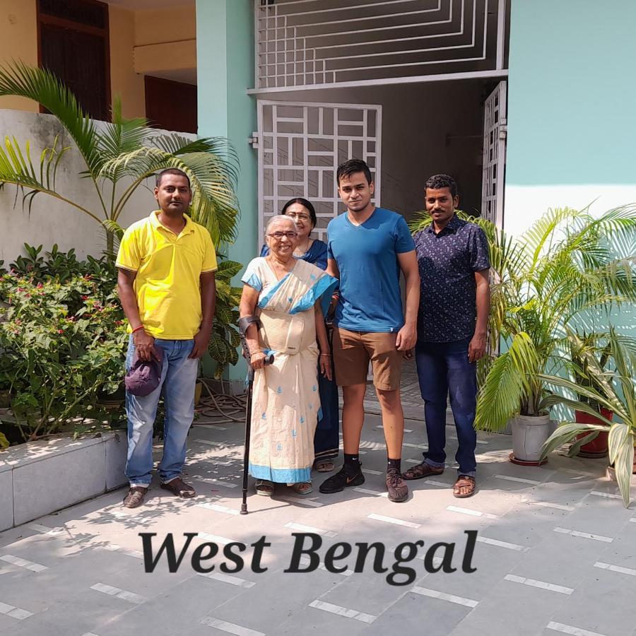 Kanak Home Stay Varanasi Esterno foto